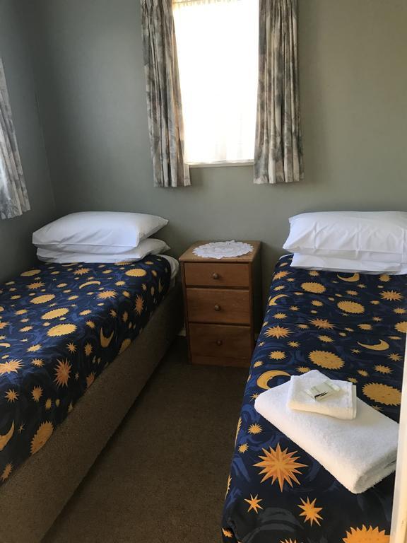 Windsor Lodge & Caravan Park Waitahanui Esterno foto