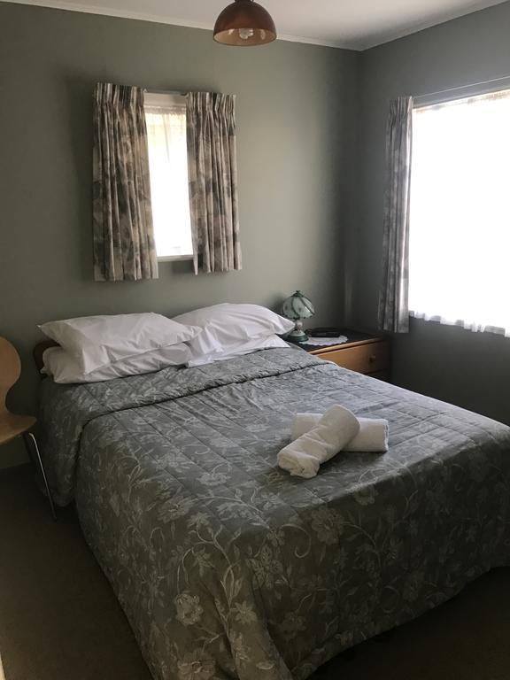 Windsor Lodge & Caravan Park Waitahanui Esterno foto